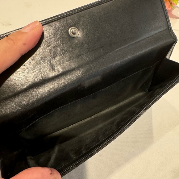 Authentic Gucci wallet - Picture 8 of 11